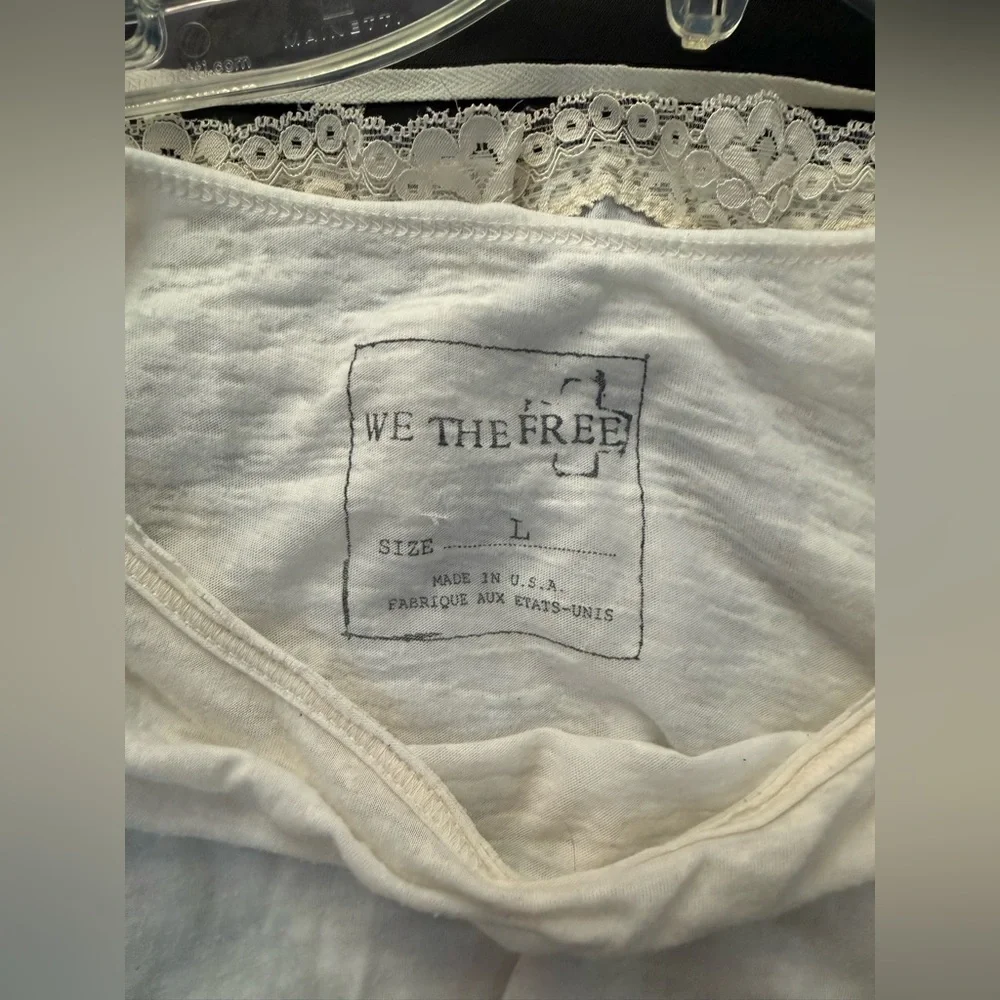 We The Free Women’s Sheer Top size Large - Picture 5 of 5